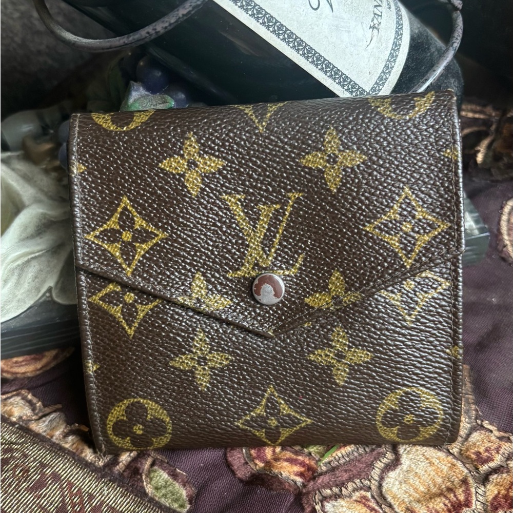 Authentic Louis Vuitton Elise Monogram two sides snap Wallet
